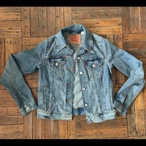 Vintage 90’s Levi’s Denim Jacket